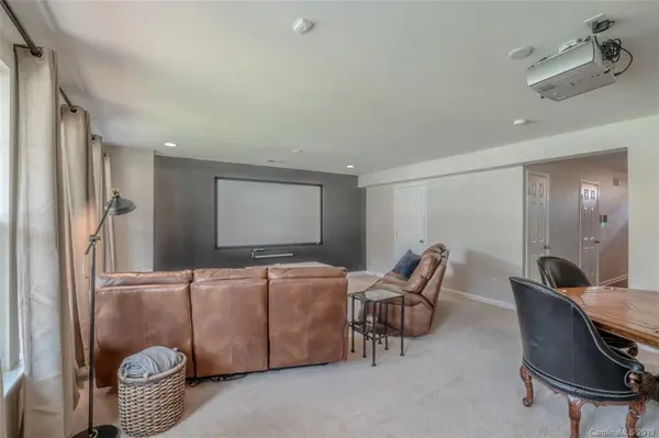 6126 Rockefeller LN, Charlotte, NC 28210