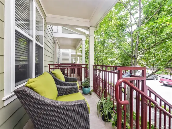 1053 Sycamore Green PL, Charlotte, NC 28202