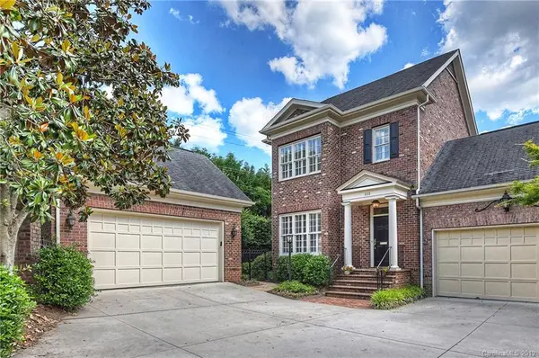 1103 S Kings DR, Charlotte, NC 28207