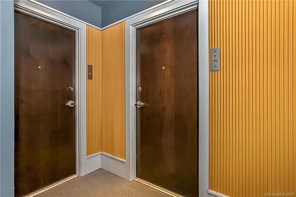 333 W Trade ST, Charlotte, NC 28202