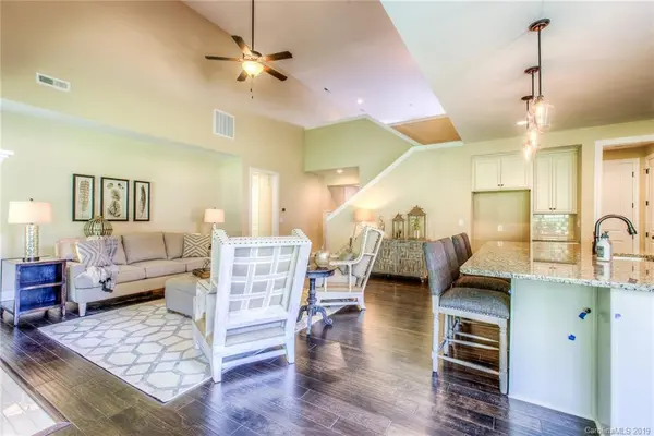 237 Country Lake DR, Mooresville, NC 28115