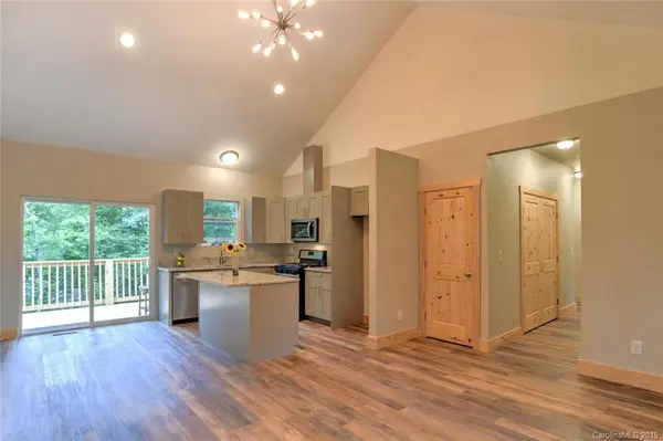 156 Locust CT, Arden, NC 28704