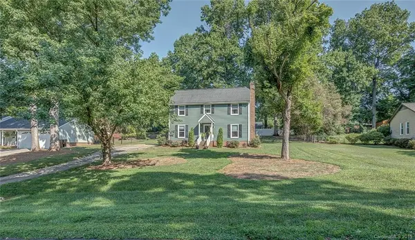 516 Forest LN, Belmont, NC 28012