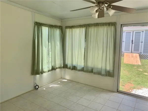 2645 2nd ST NE, Hickory, NC 28601