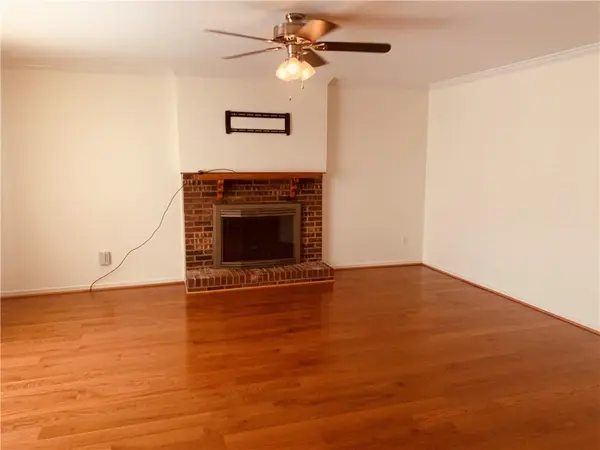2645 2nd ST NE, Hickory, NC 28601