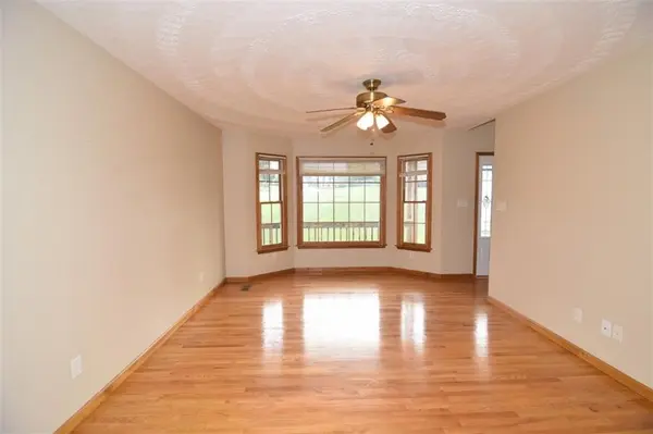 2360 Hounds WAY, Hickory, NC 28601
