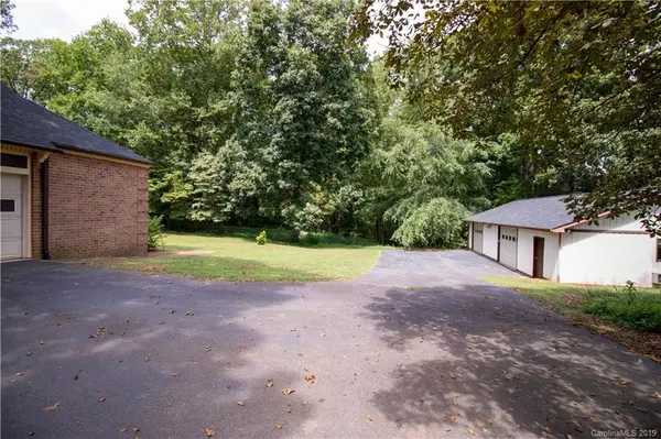 2850 Lipe RD, China Grove, NC 28023