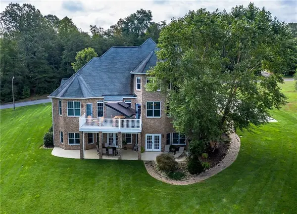 3831 Wandering LN NE, Hickory, NC 28601