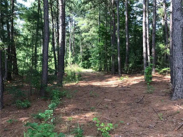 201 Hill DR, Boiling Springs, SC 29316
