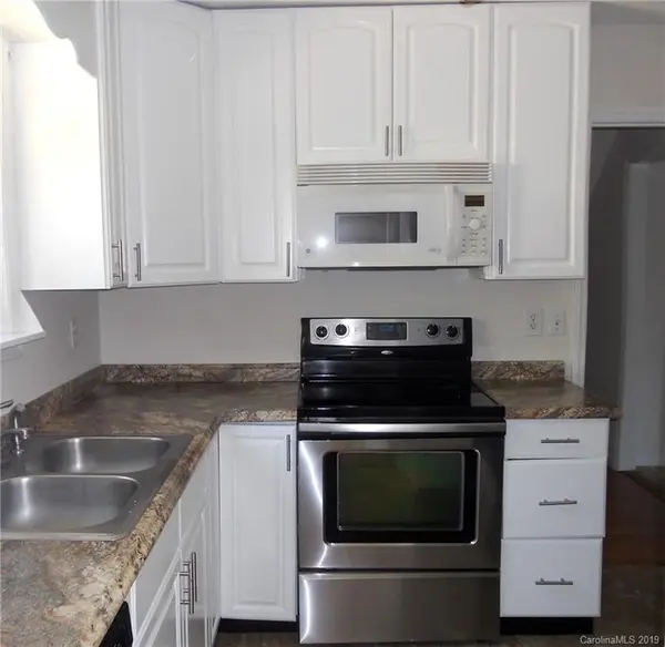1185 Molokai DR, Tega Cay, SC 29708