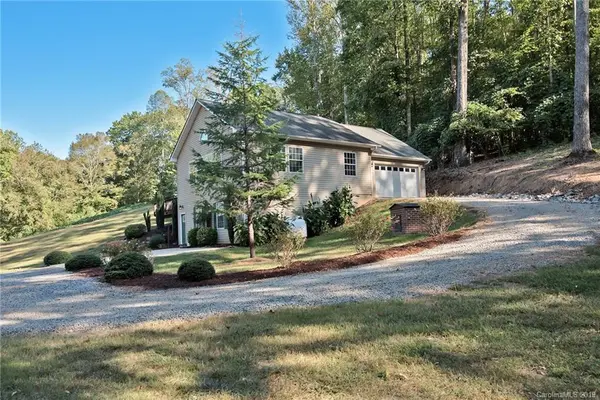 9870 Harvest LN, Davidson, NC 28036