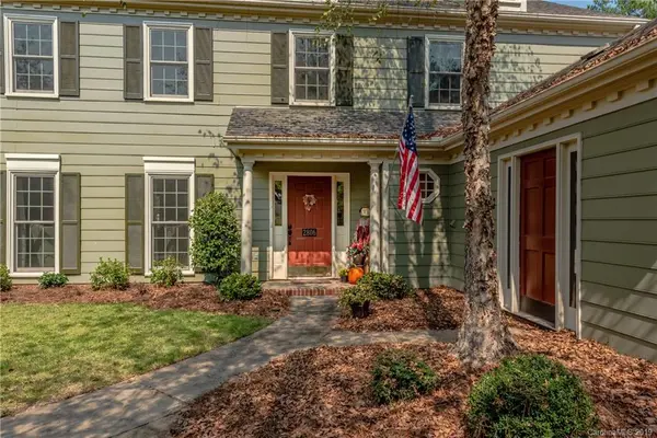 2806 Briar Ridge DR, Charlotte, NC 28270