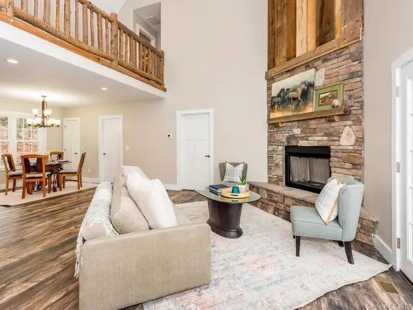 103 Garren Shady WAY, Fairview, NC 28730