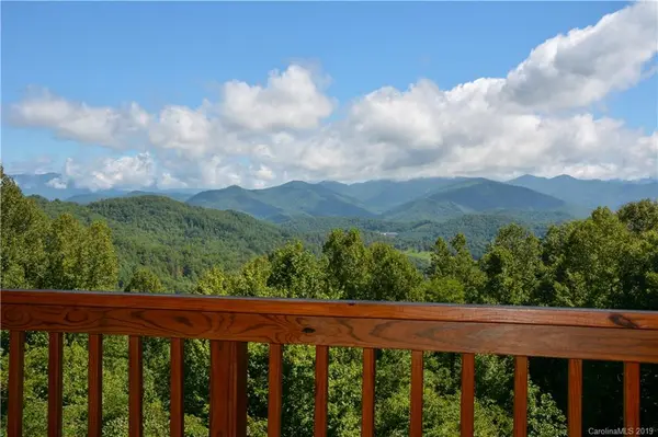 872 Cabin Ridge RD, Cullowhee, NC 28723