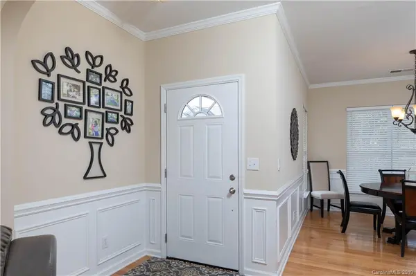 1724 Crabapple Tree LN, Charlotte, NC 28214