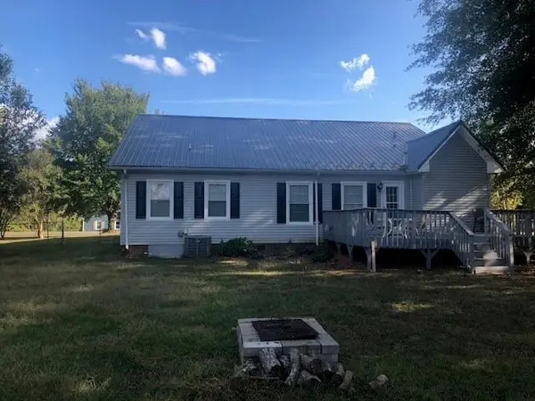1409 Little RD, Newton, NC 28658