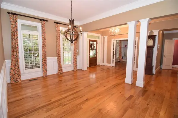 8827 Bluestone Bay CT, Sherrills Ford, NC 28673