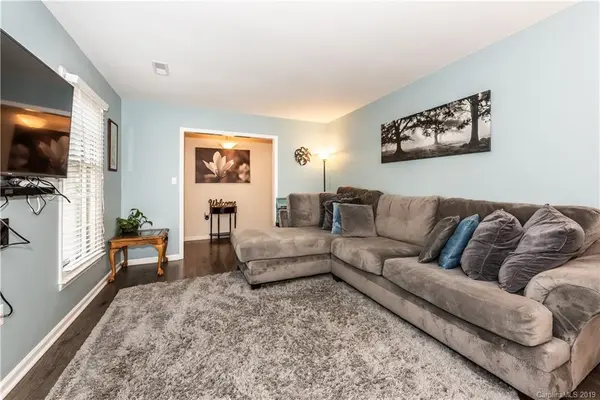 622 Silversmith LN, Charlotte, NC 28270