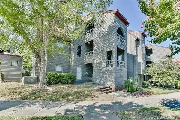 9035 J M Keynes DR #32, Charlotte, NC 28262