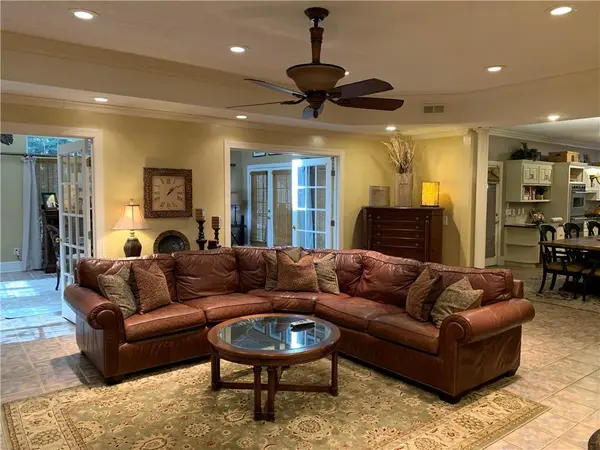1338 20th Avenue LN NE, Hickory, NC 28601