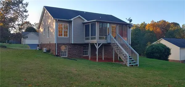 5112 Gold Leaf TRL, Conover, NC 28613