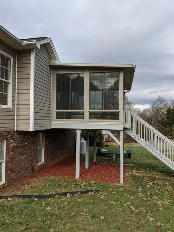 5112 Gold Leaf TRL, Conover, NC 28613
