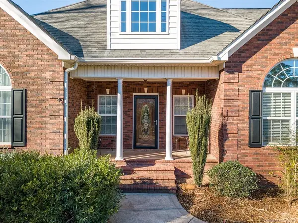 5116 Carolina Creek LN, Lancaster, SC 29720