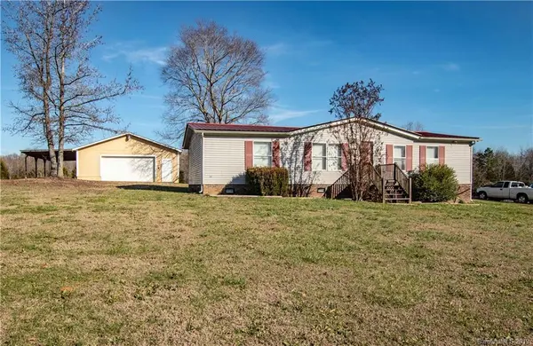 16342 Big Bear RD, Albemarle, NC 28001