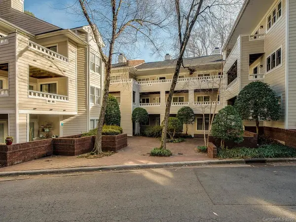 2715 Selwyn AVE #36, Charlotte, NC 28209