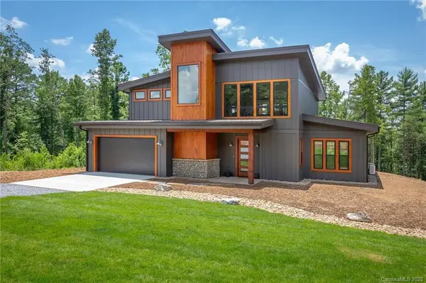 2063 W Bluewater DR, Morganton, NC 28655