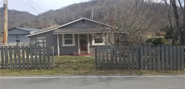2802 Beaverdam RD, Canton, NC 28716