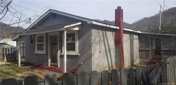 2802 Beaverdam RD, Canton, NC 28716