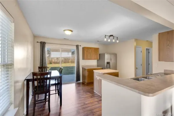 5531 Mt Mansfield RD, Charlotte, NC 28278