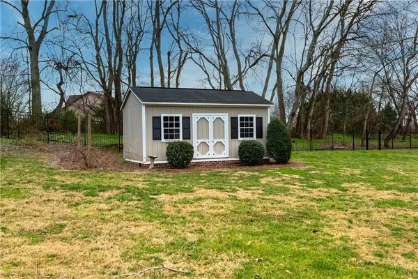 4117 Black Oak RD, Hickory, NC 28602
