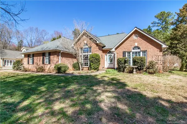 144 Hideaway LN, Mooresville, NC 28117
