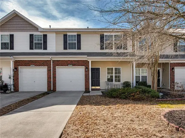 14233 Tamarack DR, Charlotte, NC 28278