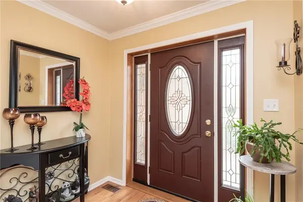 5728 Valley Field RD, Hickory, NC 28602