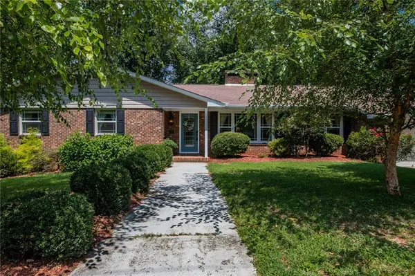 331 Sunset DR, Wilkesboro, NC 28697