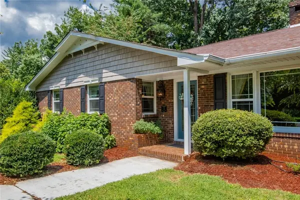 331 Sunset DR, Wilkesboro, NC 28697