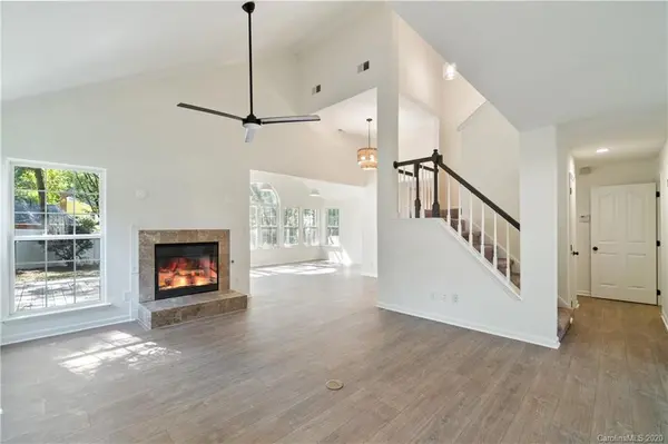 801 Mill Run DR, Charlotte, NC 28209