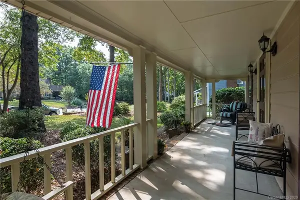 5927 Chapel Creek CT, Charlotte, NC 28226