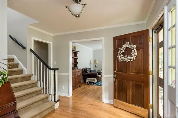 5927 Chapel Creek CT, Charlotte, NC 28226