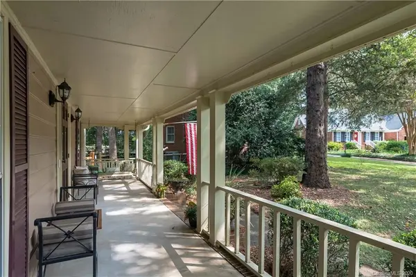 5927 Chapel Creek CT, Charlotte, NC 28226