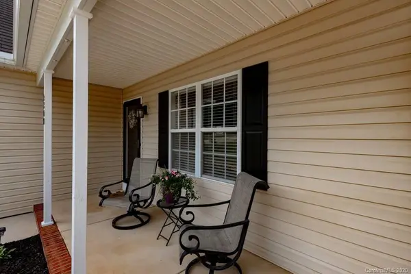 2308 25th Avenue CT NE, Hickory, NC 28601