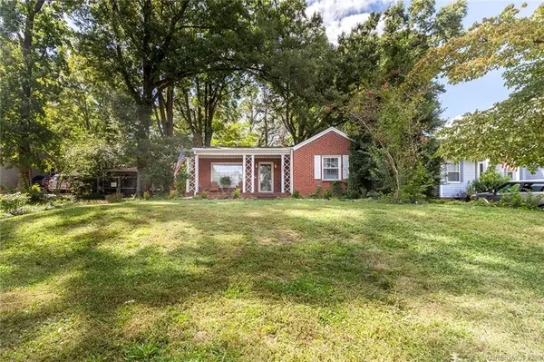2801 Holt ST, Charlotte, NC 28205