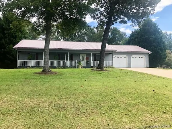 2005 Lee Roy LN SE, Lenoir, NC 28645