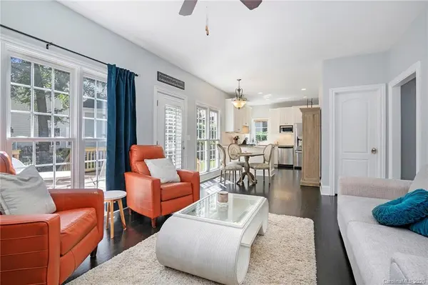 804 Isabel CT, Charlotte, NC 28211