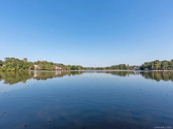 8060 Lake Providence DR, Weddington, NC 28104