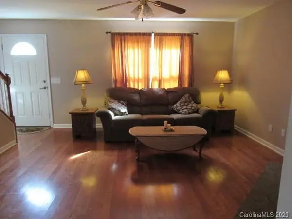 202 Paseos DR, Cullowhee, NC 28723