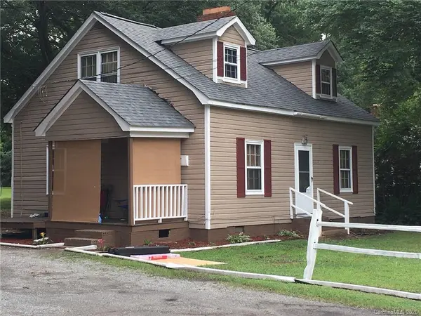 286 W Statesville AVE, Mooresville, NC 28115